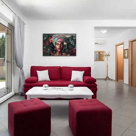 Villa Yvonne